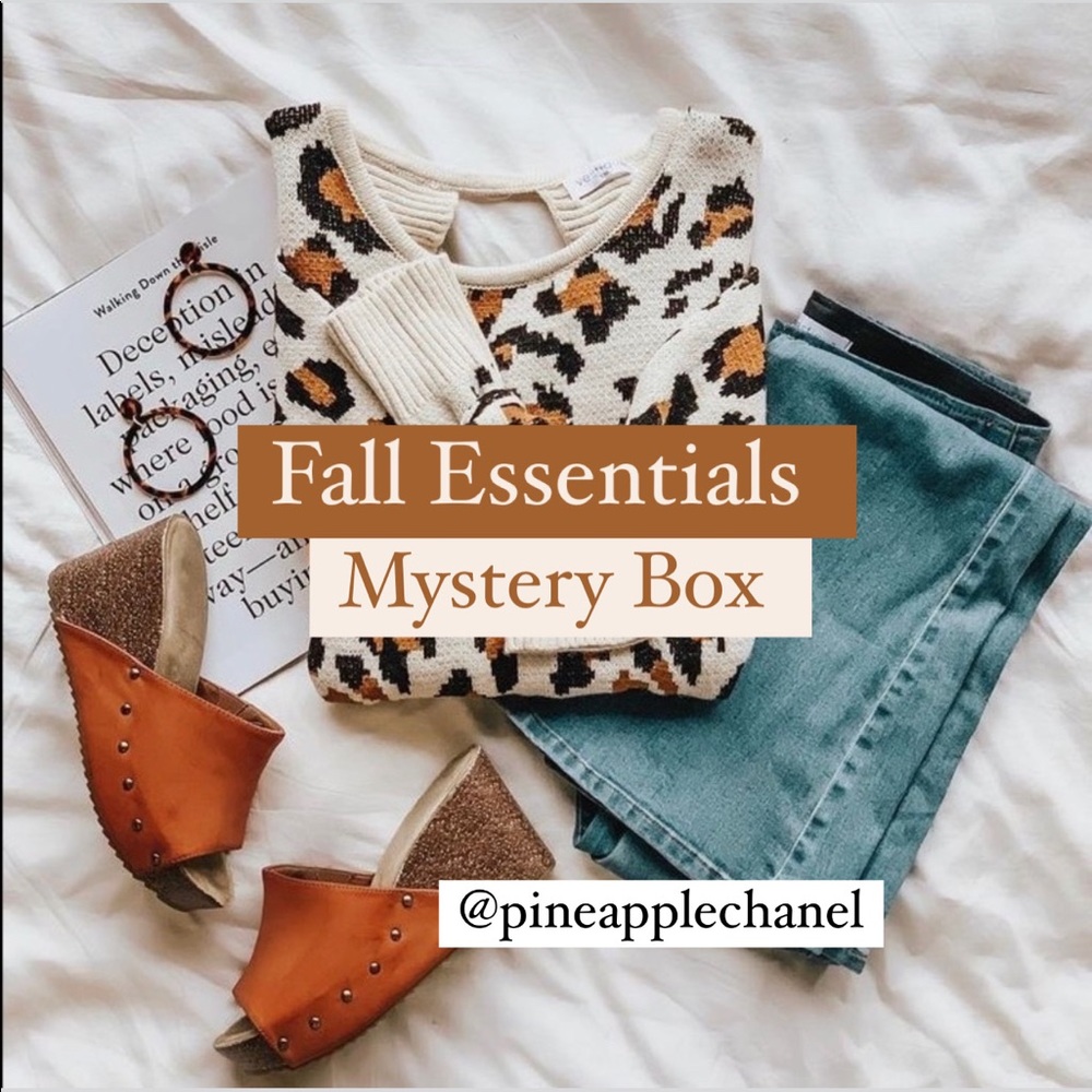 FALL ESSENTIALS MYSTERY BOX • 5 ITEMS